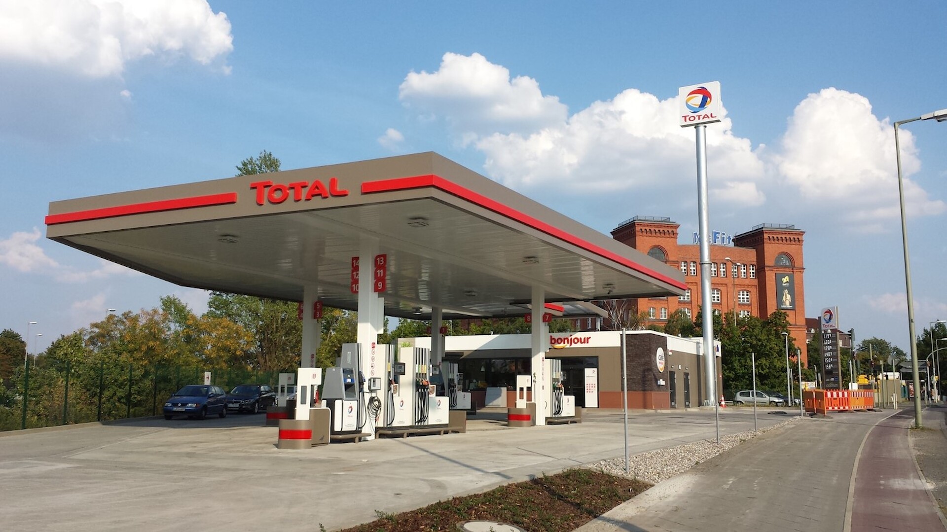 TOTAL Tankstelle Berlin, Sch&ouml;neberger Stra&szlig;e